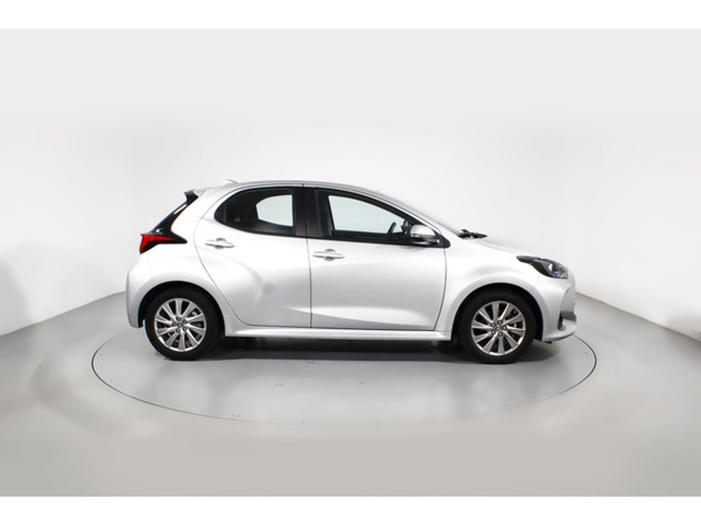 Toyota Yaris 120H Active Tech 85 kW (116 CV)