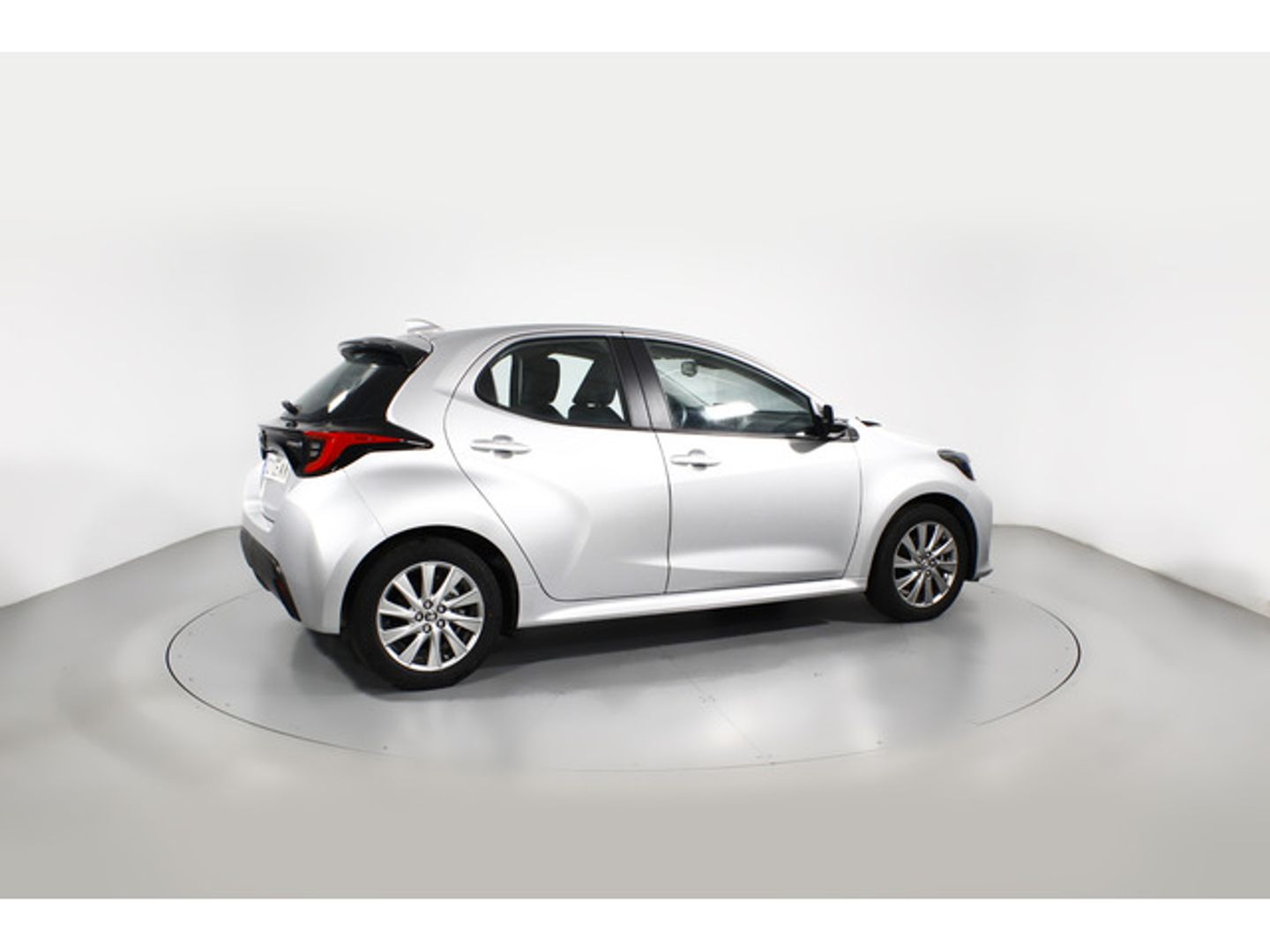 Toyota Yaris 120H Active Tech 85 kW (116 CV)