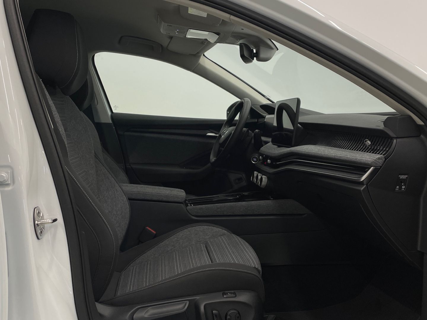 Skoda Superb Combi 1.5 TSI m-HEV Selection DSG 110 kW (150 CV)