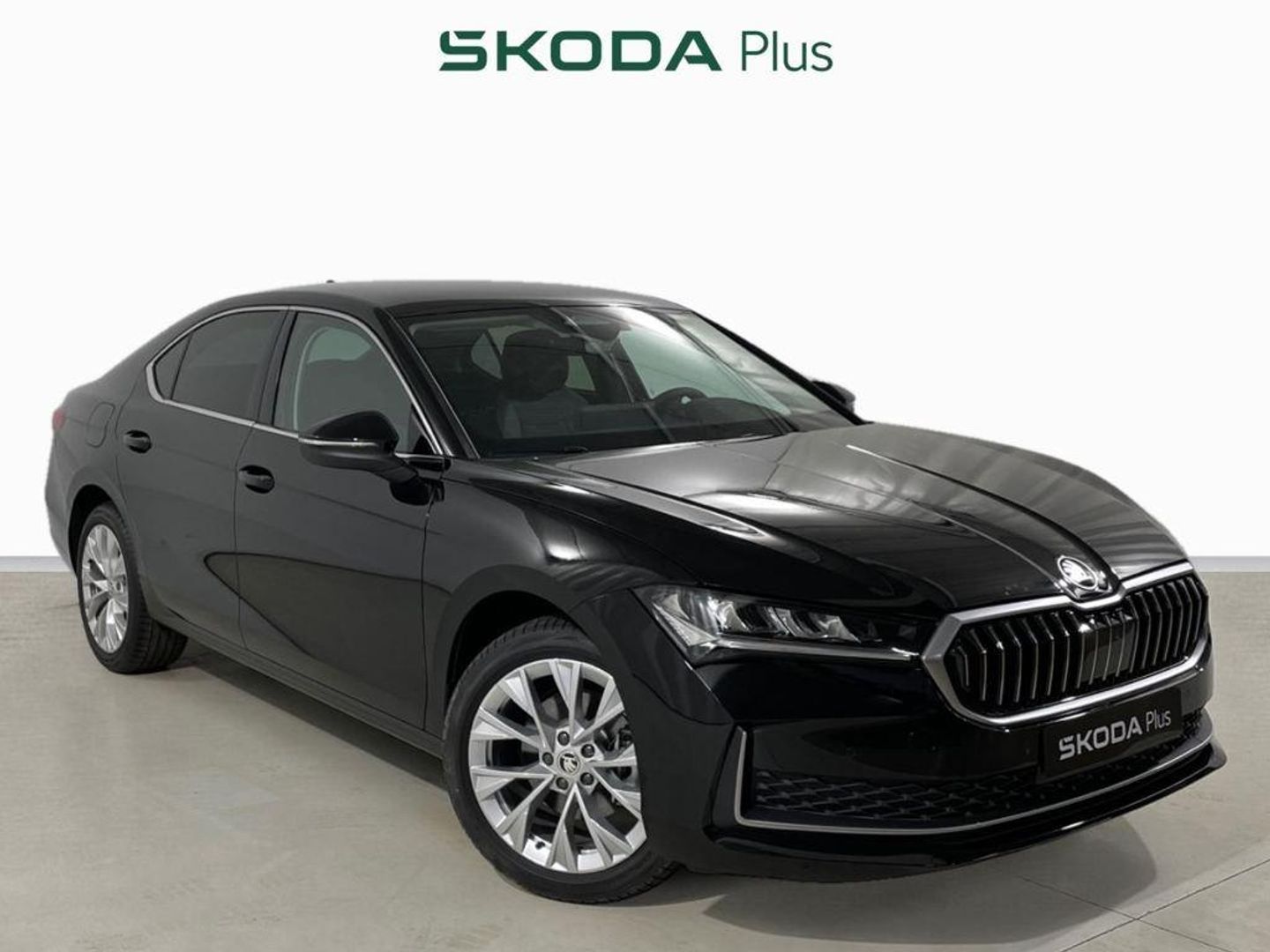 Skoda Superb 1.5 TSI m-HEV Selection DSG 110 kW (150 CV) Negro Sedan