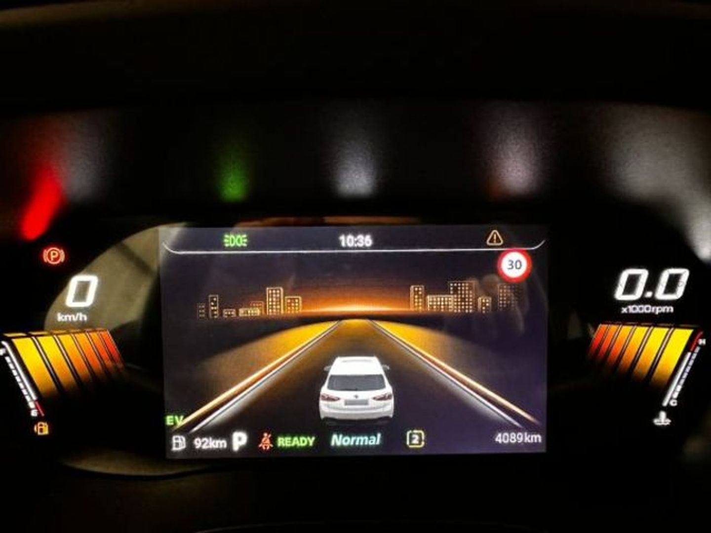 MG ZS 1.5 Hybrid+ Standard 145 kW (197 CV)