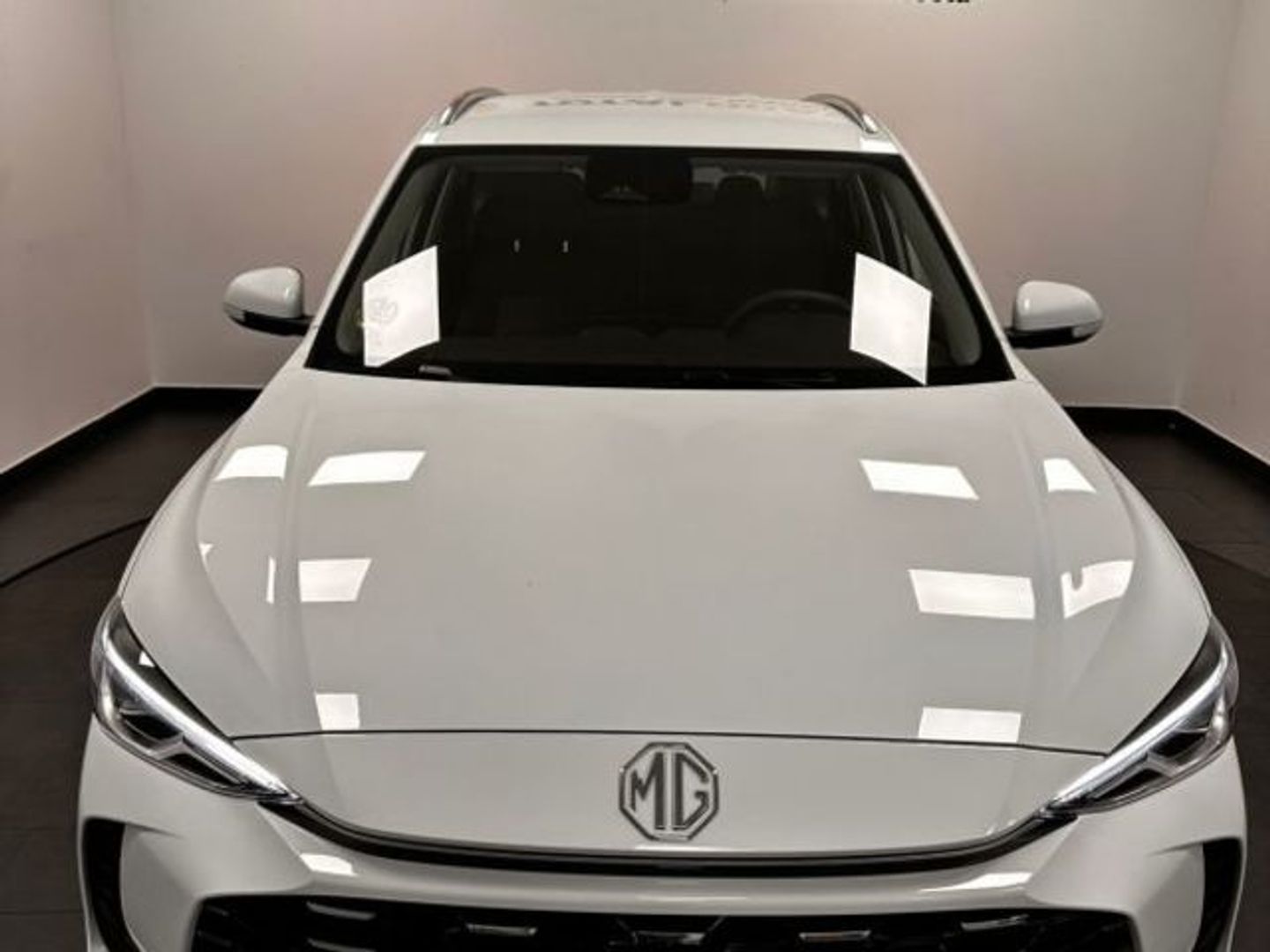 MG ZS 1.5 Hybrid+ Standard 145 kW (197 CV)