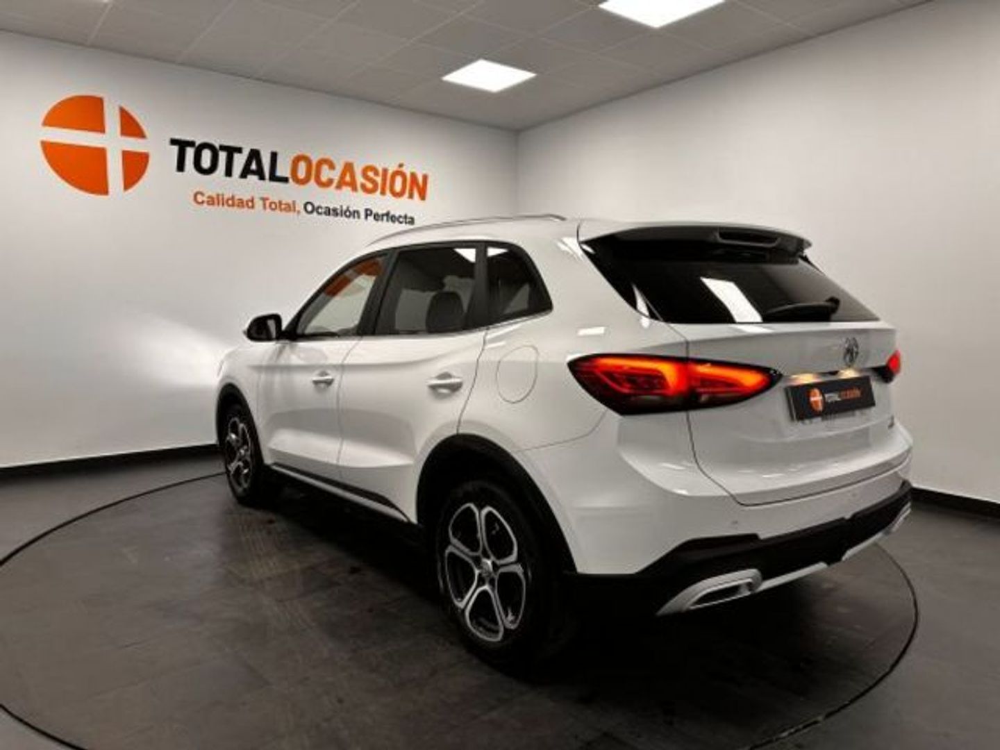 MG ZS 1.5 Hybrid+ Standard 145 kW (197 CV)