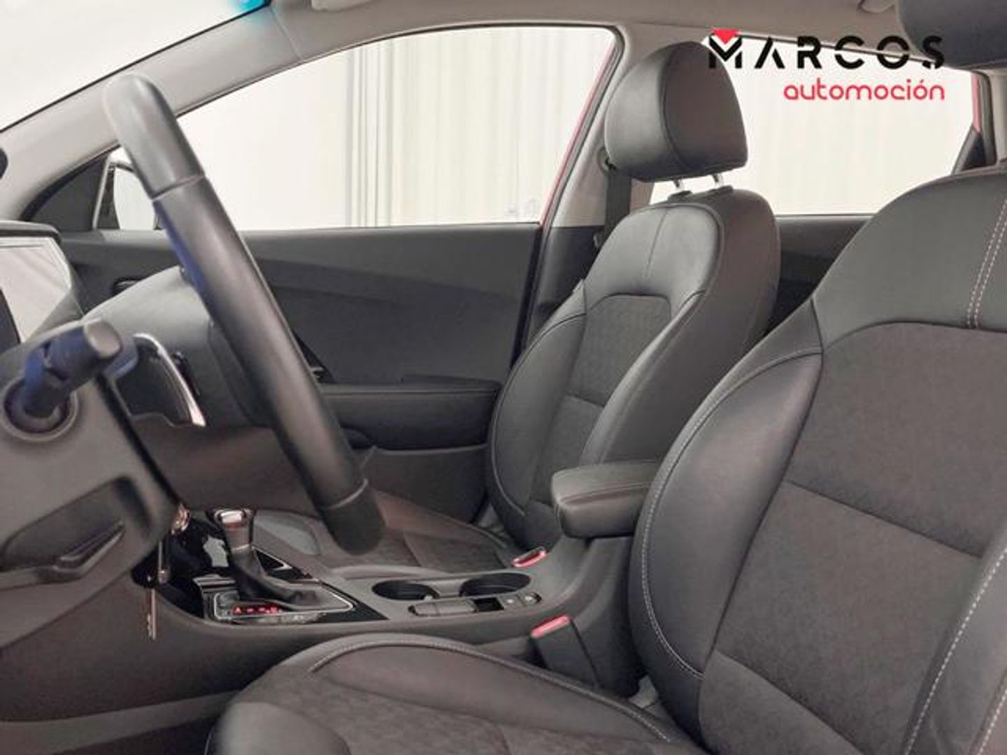 Kia Niro 1.6 GDi HEV Híbrido Drive 104 kW (141 CV)