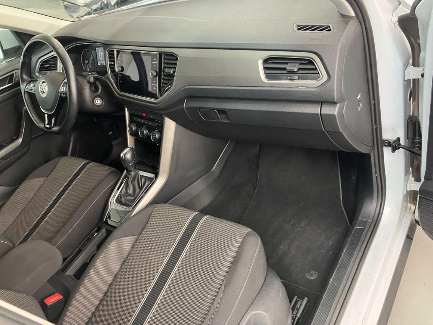 Volkswagen T-Roc Advance R-Line 1.5 TSI 110 kW (150 CV) DSG