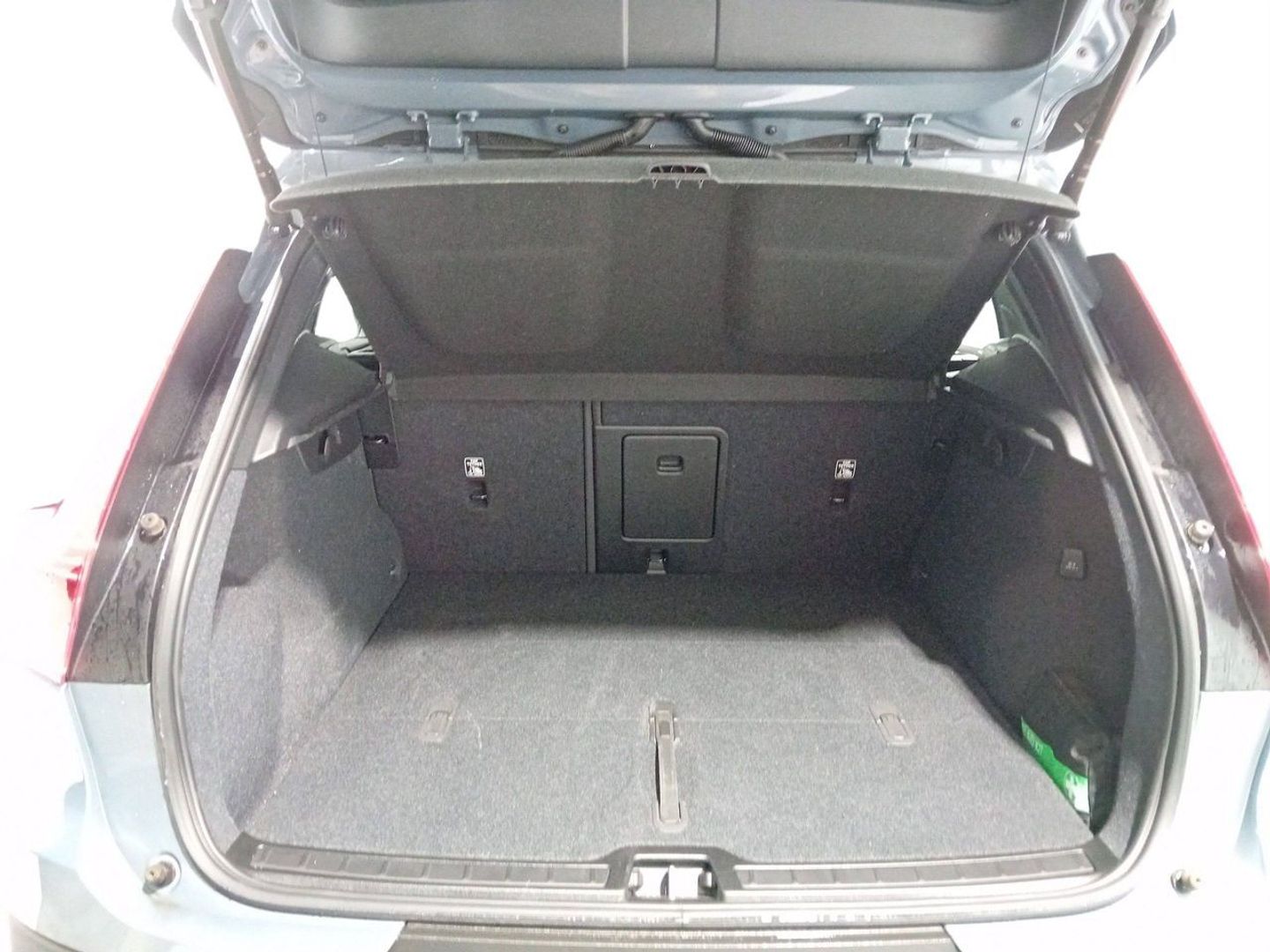 Volvo XC40 B3 G Core Auto 120 kW (163 CV)
