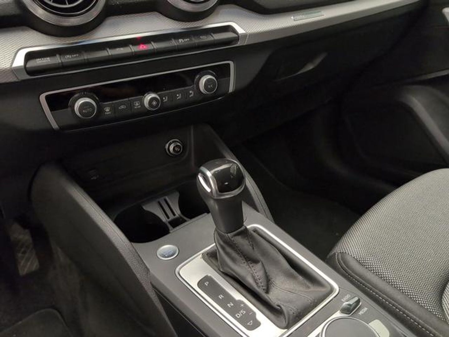 Audi Q2 S line 35 TFSI 110 kW (150 CV) S tronic
