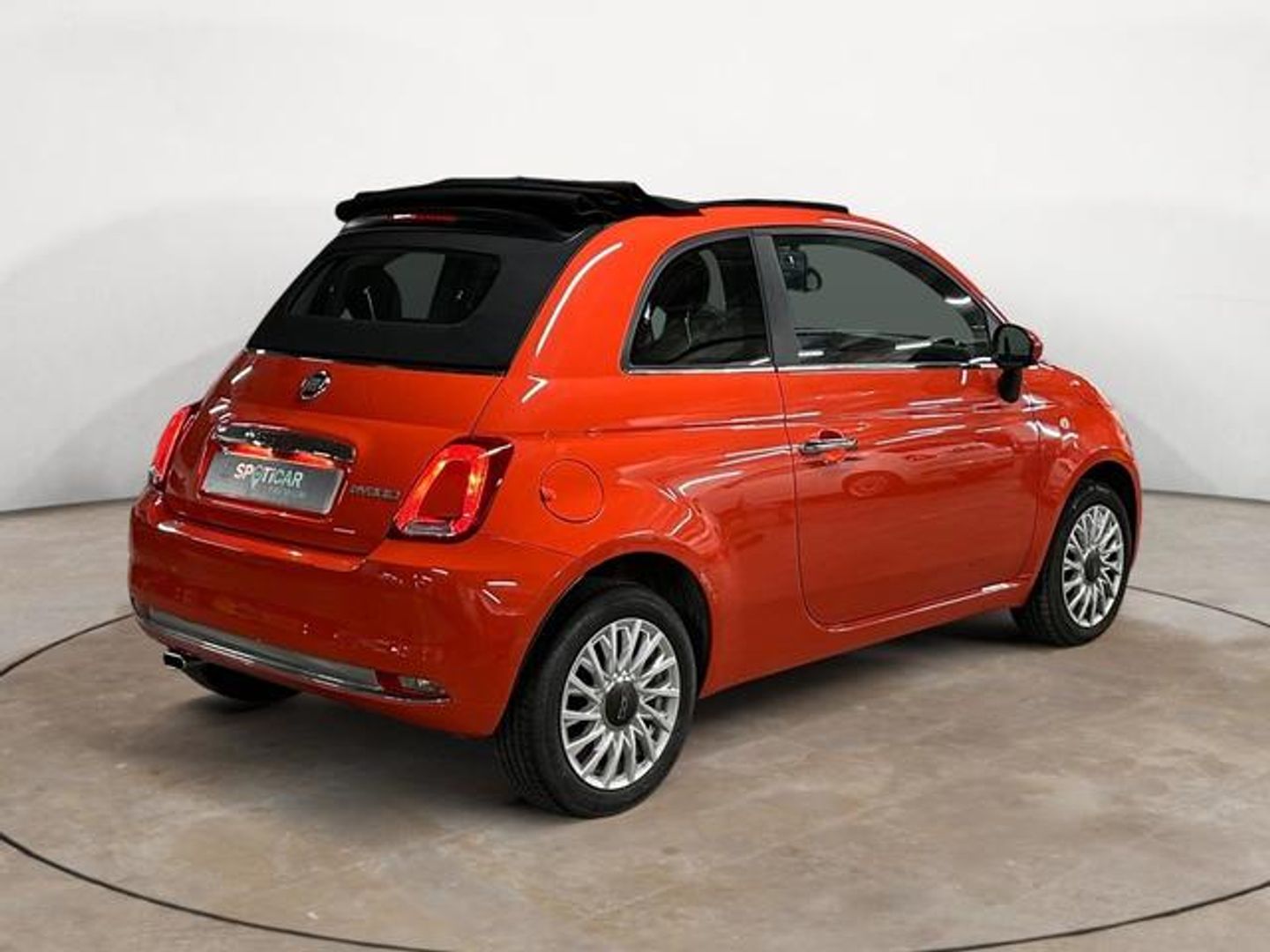 Fiat 500C 1.0 Hybrid Dolcevita 51 kW (70 CV)