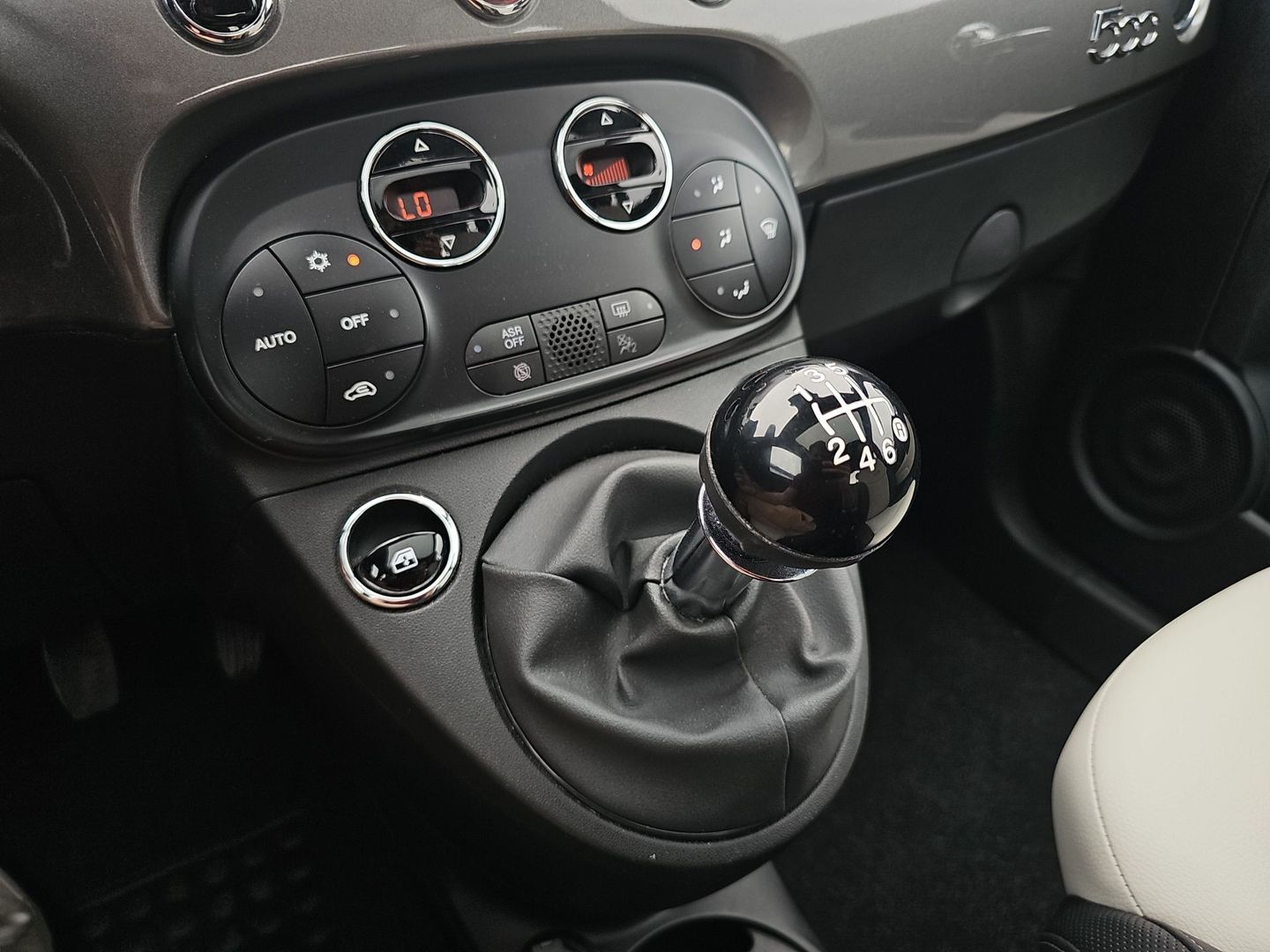 Fiat 500 1.0 Hybrid Dolcevita 51 kW (70 CV)
