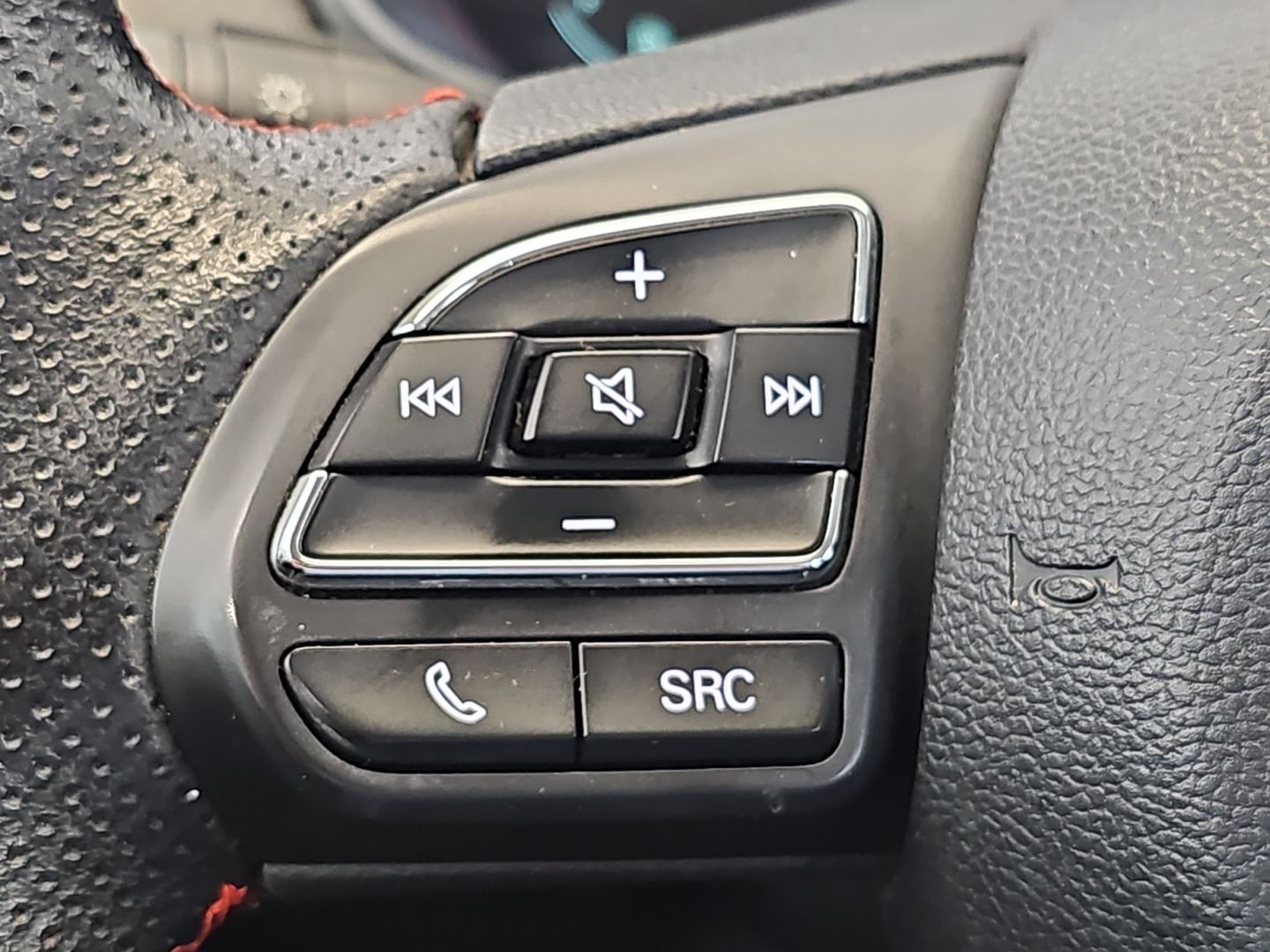 MG ZS 1.5 Luxury 78 kW (106 CV)