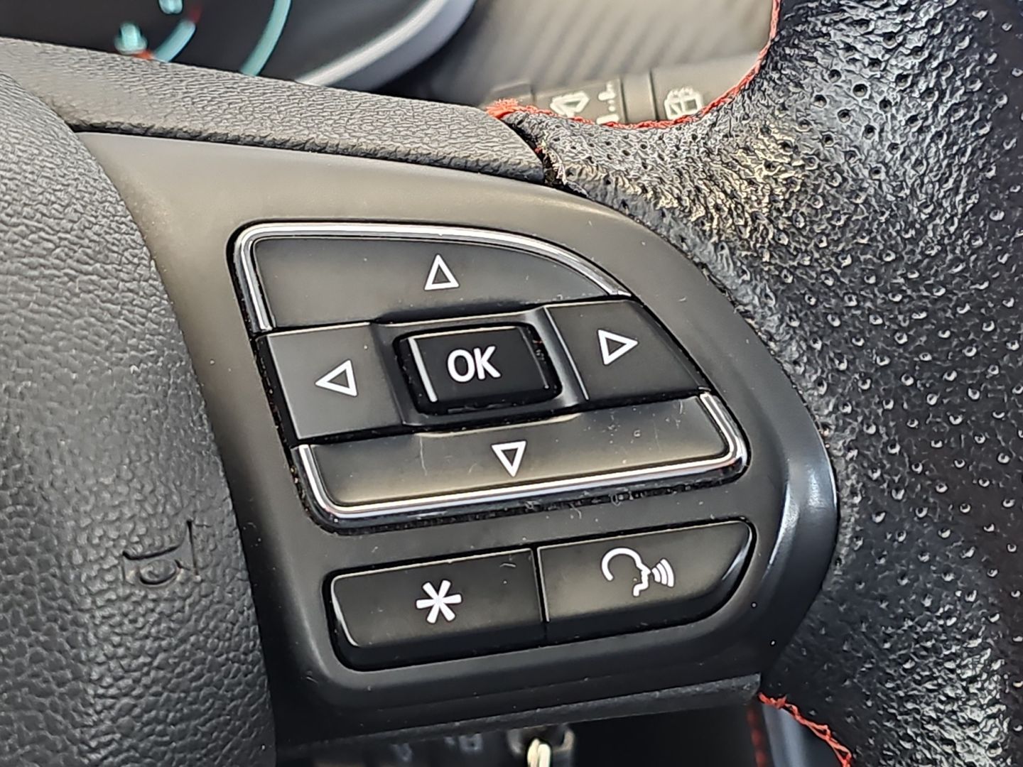 MG ZS 1.5 Luxury 78 kW (106 CV)