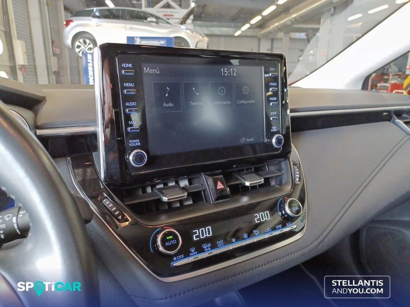 Toyota Corolla 1.8 125 Híbrido Active Tech E-CVT Sedán 90 kW (122 CV)