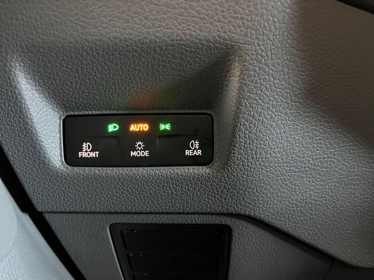 Volkswagen Crafter Furgon Batalla Larga TA 2.0 TDI 103 kW (140 CV) 3.500
