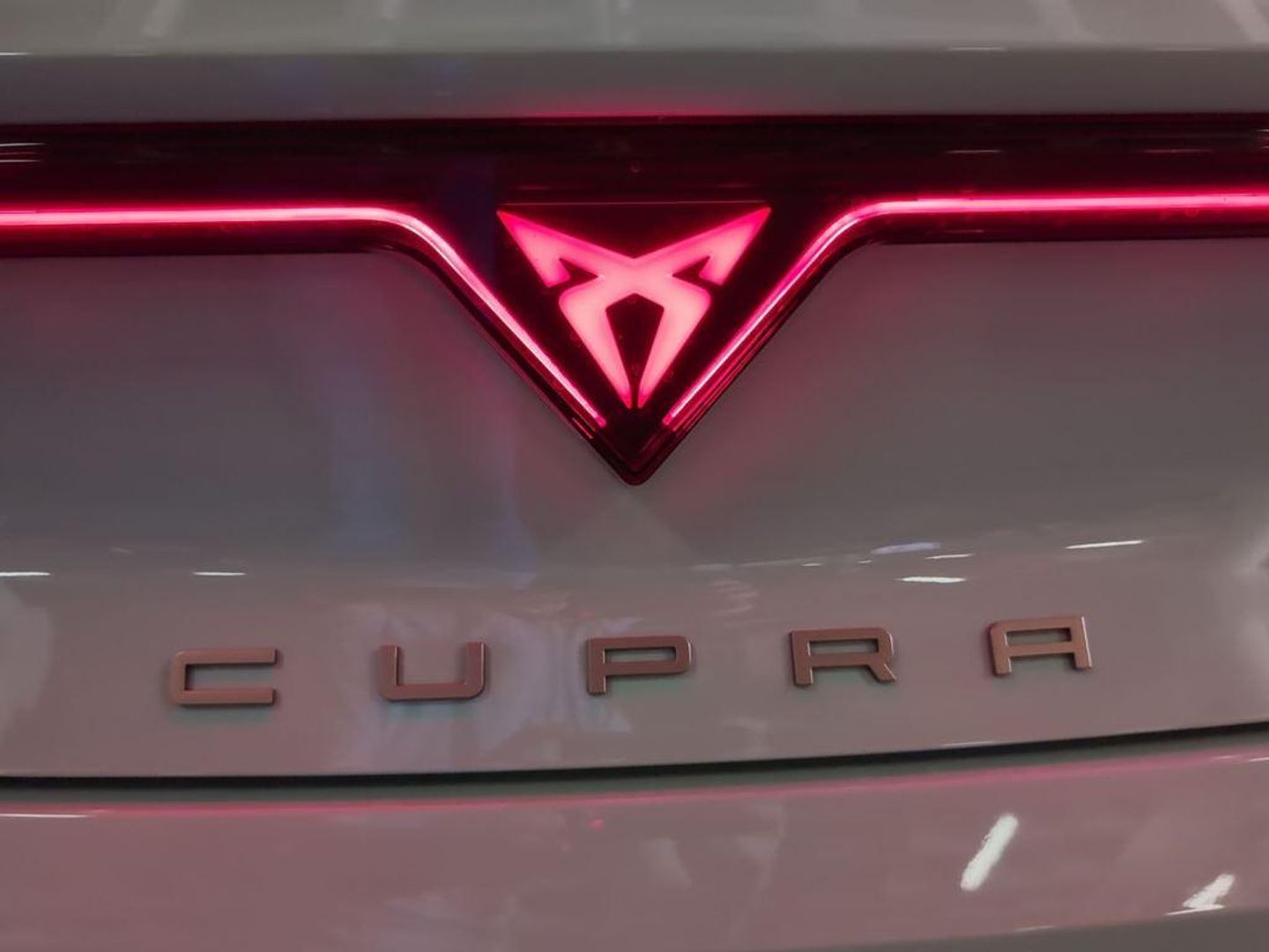 CUPRA León 1.5 eTSI DSG 110 kW (150 CV)