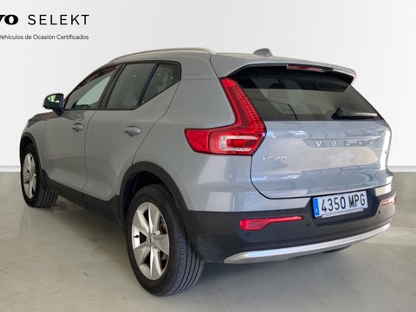 Volvo XC40 T2 Core Auto 95 kW (129 CV)