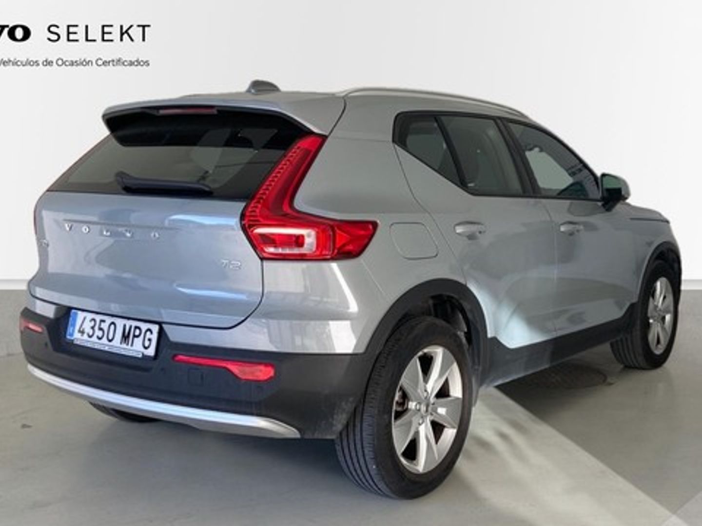 Volvo XC40 T2 Core Auto 95 kW (129 CV)