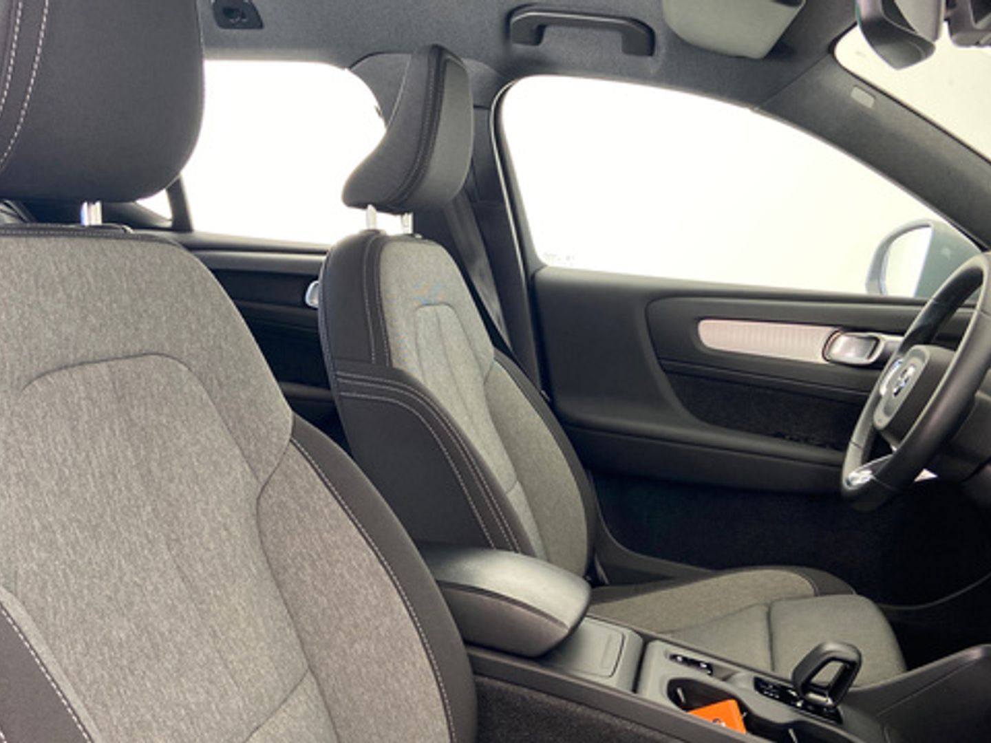 Volvo XC40 T2 Core Auto 95 kW (129 CV)