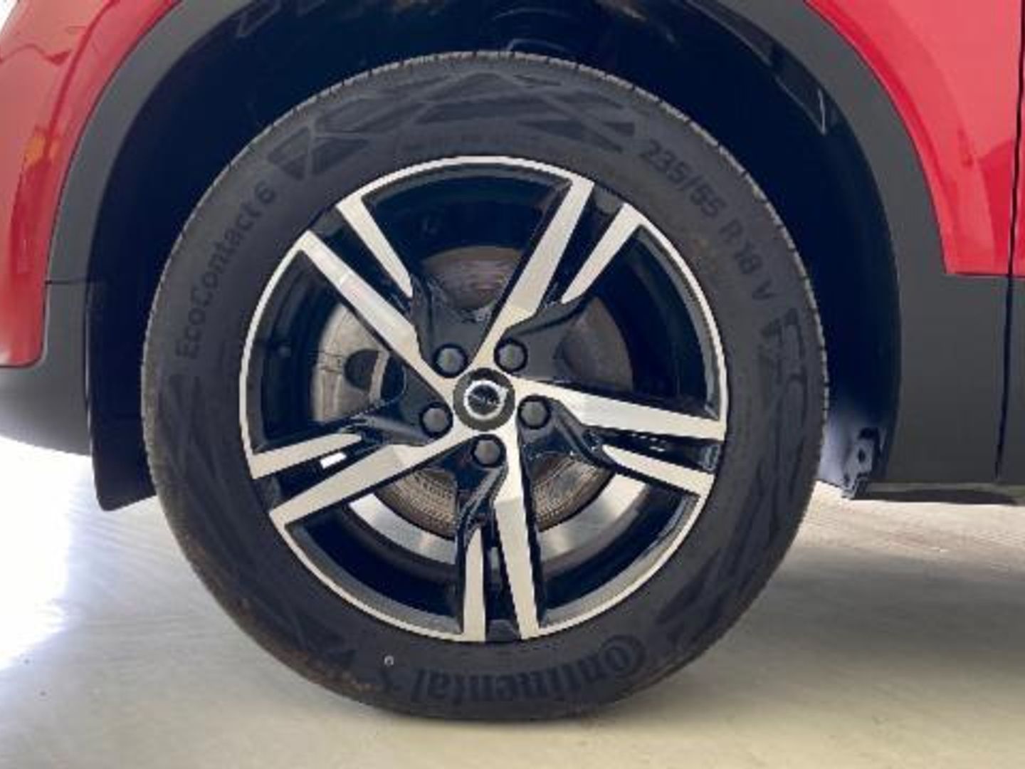 Volvo XC40 B3 G Plus Dark Auto 120 kW (163 CV)