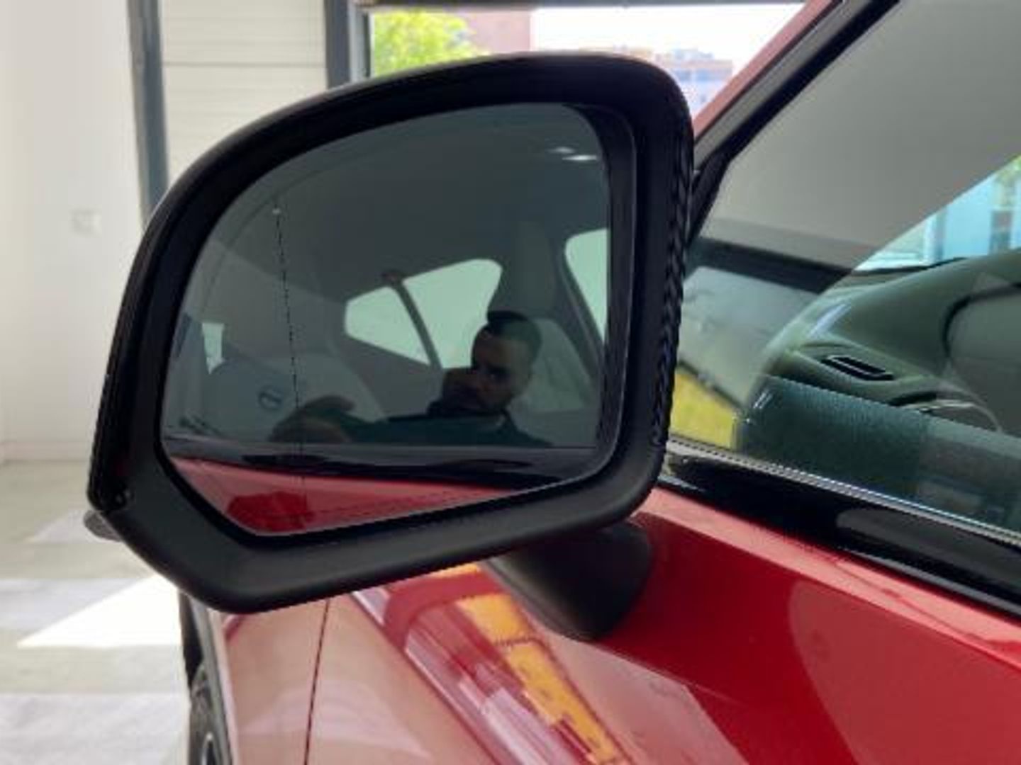 Volvo XC40 B3 G Plus Dark Auto 120 kW (163 CV)