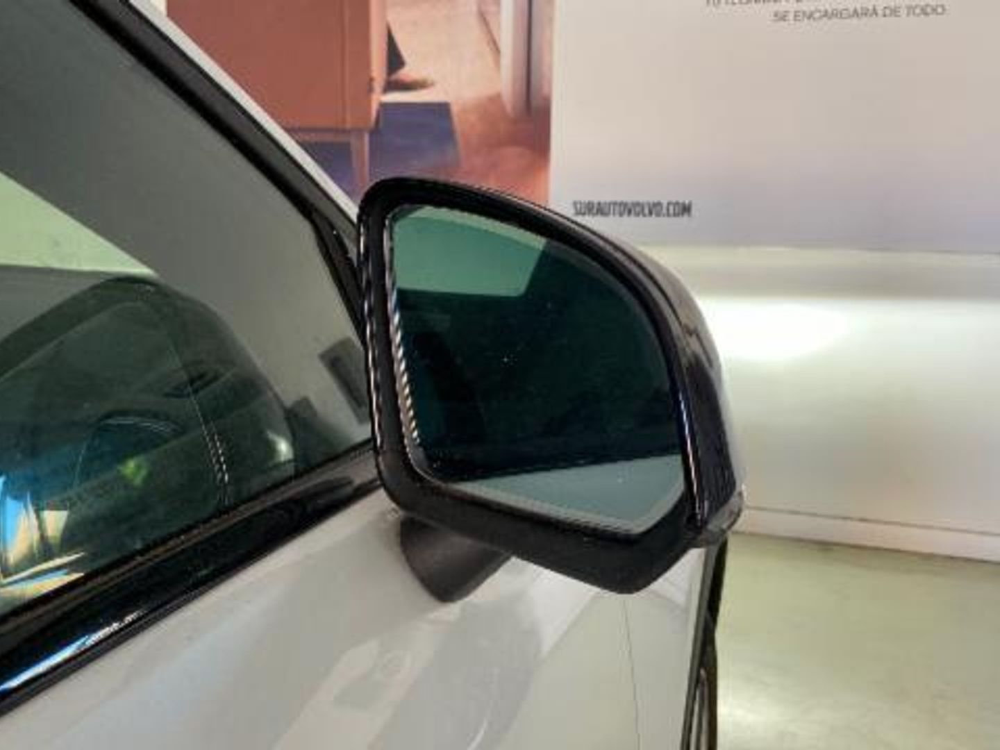 Volvo XC40 T4 PHEV Recharge Plus Dark Auto 155 kW (211 CV)