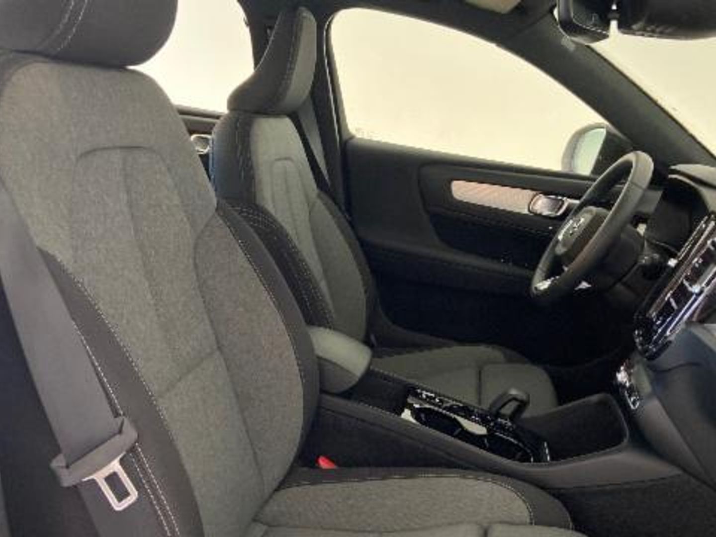 Volvo XC40 T4 PHEV Recharge Plus Dark Auto 155 kW (211 CV)