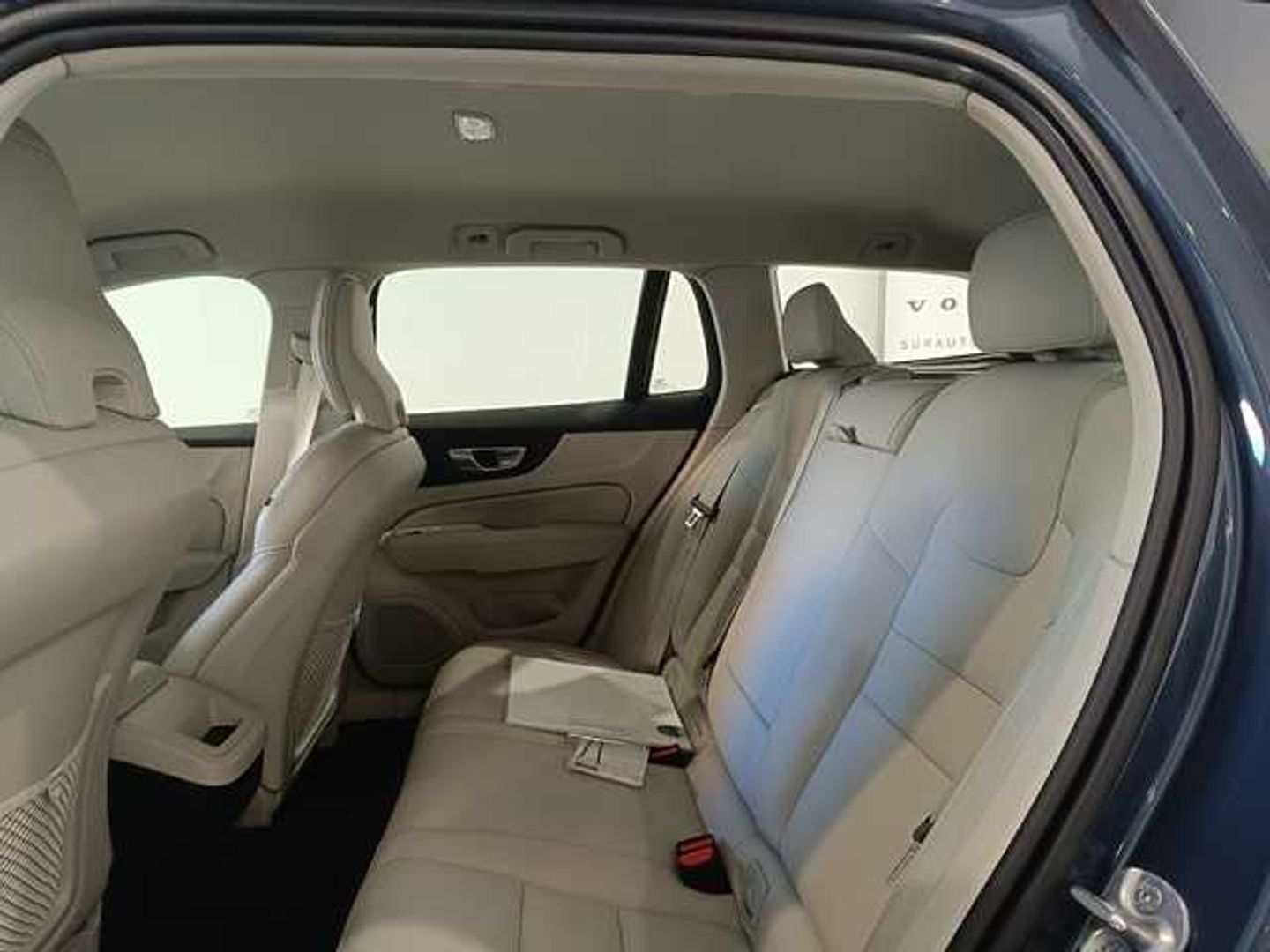 Volvo V60 Cross Country B4 D Cross Country Plus AWD Auto 145 kW (197 CV)