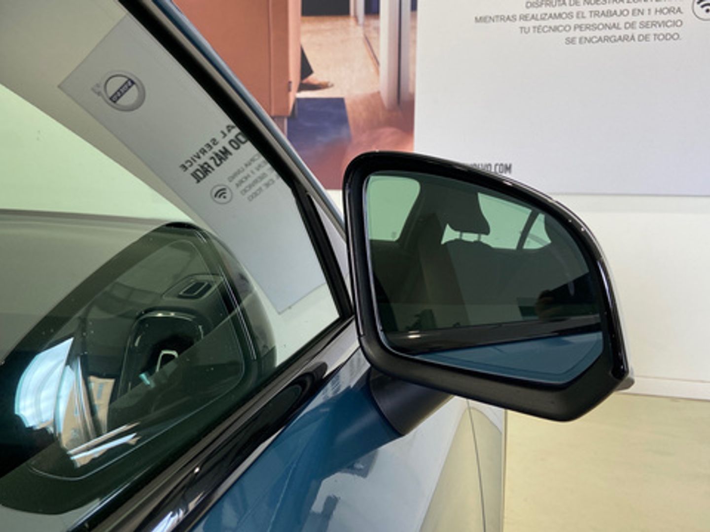 Volvo C40 Twin Eléctrico Recharge Plus AWD Auto 300 kW (408 CV)