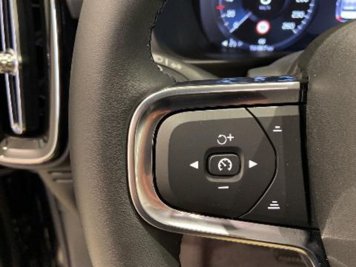 Volvo XC40 T4 PHEV Recharge Plus Bright Auto 155 kW (211 CV)