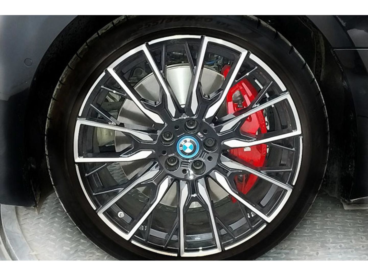 BMW i4 M50 400 kW (544 CV)