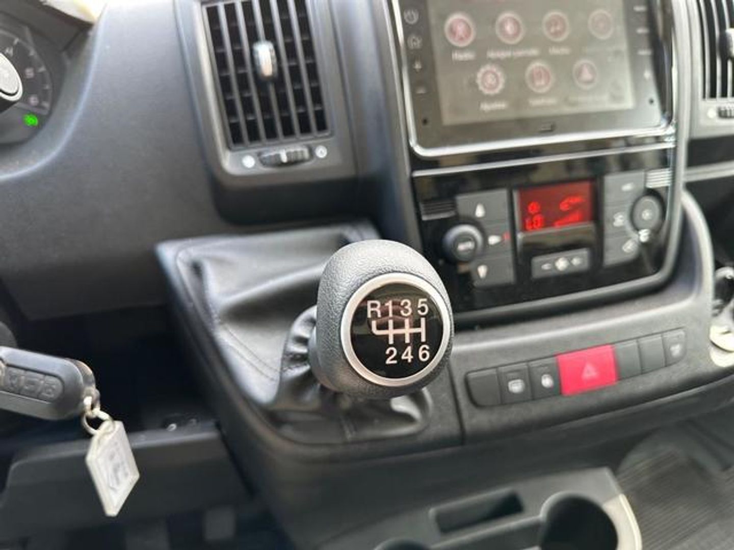 Citroen Jumper Furgon BlueHDi 140 33 L2H2 103 kW (140 CV)