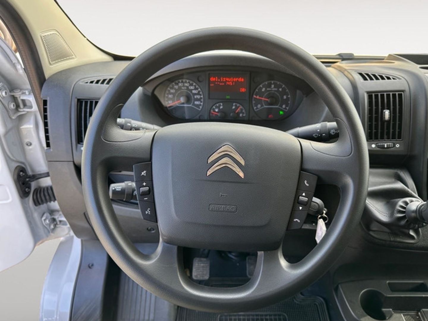 Citroen Jumper Furgon BlueHDi 140 33 L2H2 103 kW (140 CV)