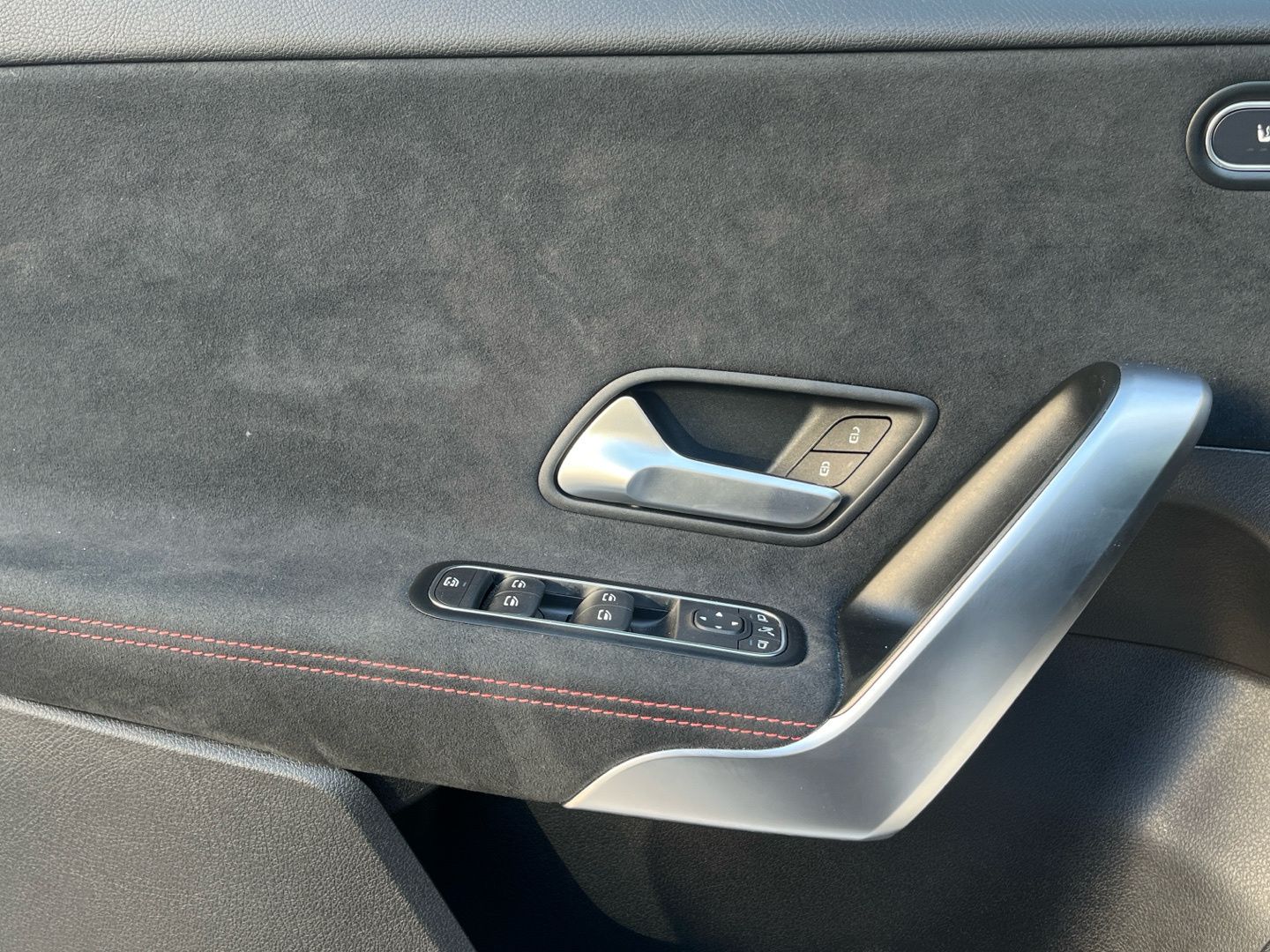 Mercedes-Benz Clase A 180 100 kW (136 CV)