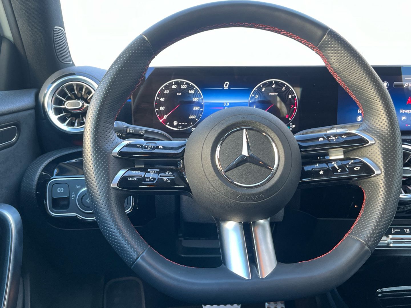 Mercedes-Benz Clase A 180 100 kW (136 CV)