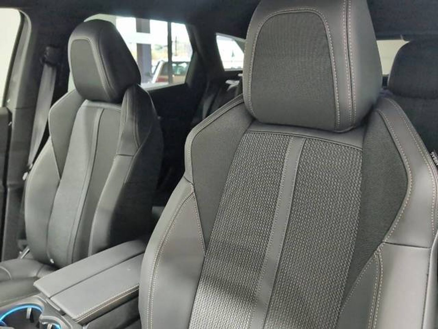 Peugeot 3008 Hybrid 225 GT e-EAT8 165 kW (225 CV)