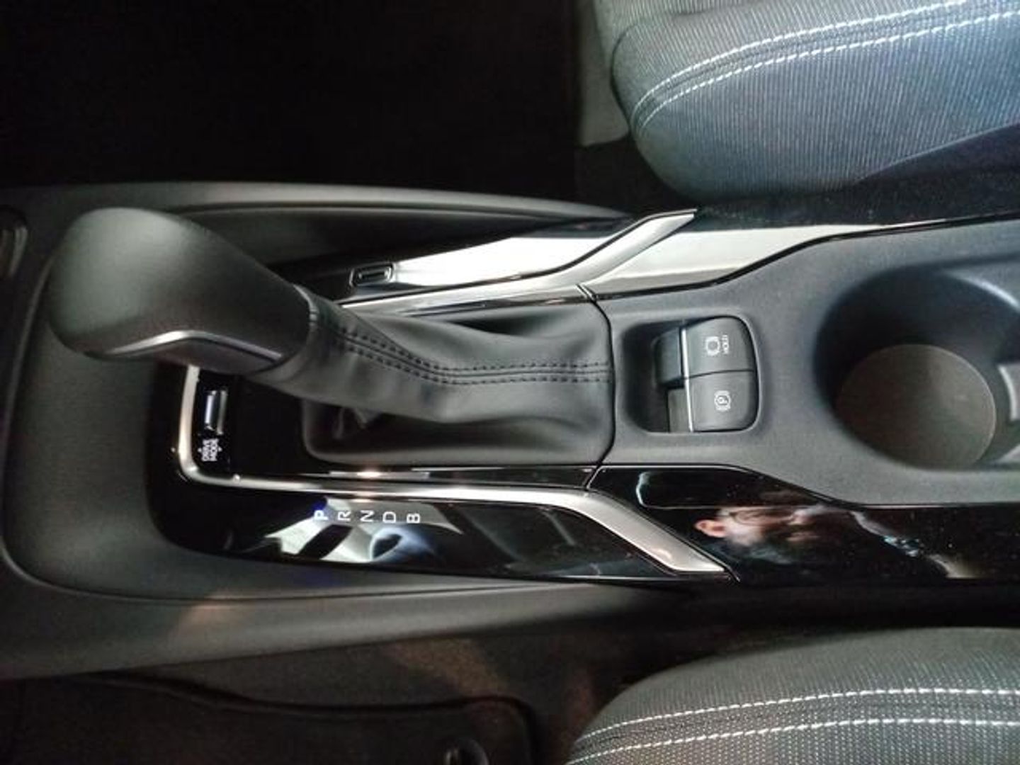 Suzuki Swace 1.8 Hybrid GLE 90 kW (122 CV)