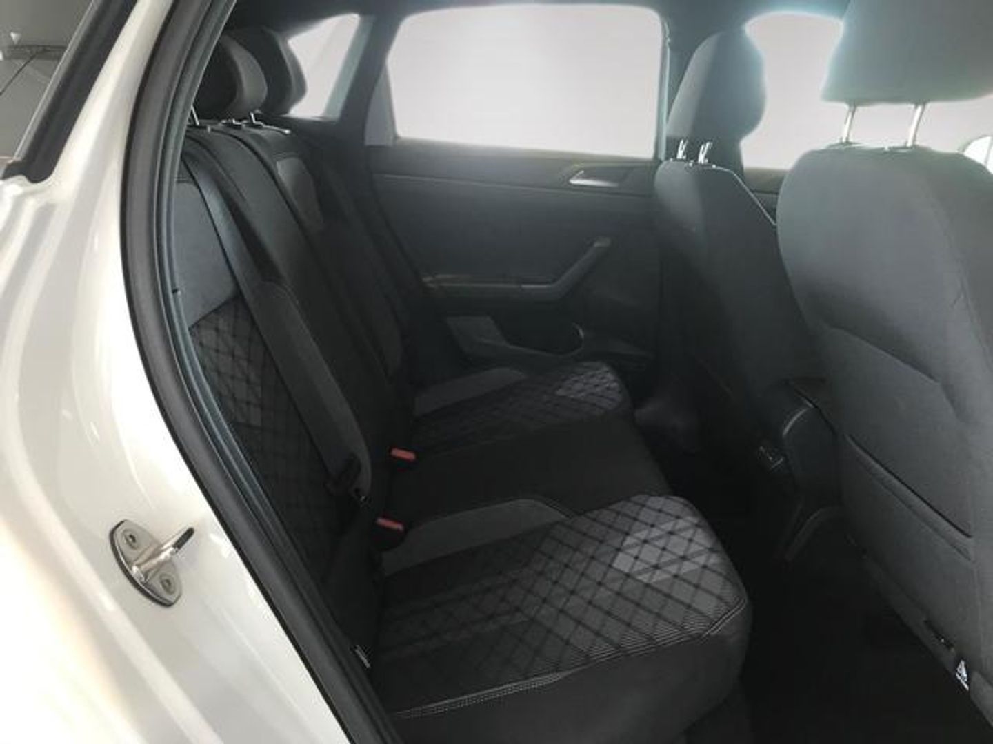 Volkswagen Taigo R-Line 1.0 TSI 85 kW (115 CV) DSG