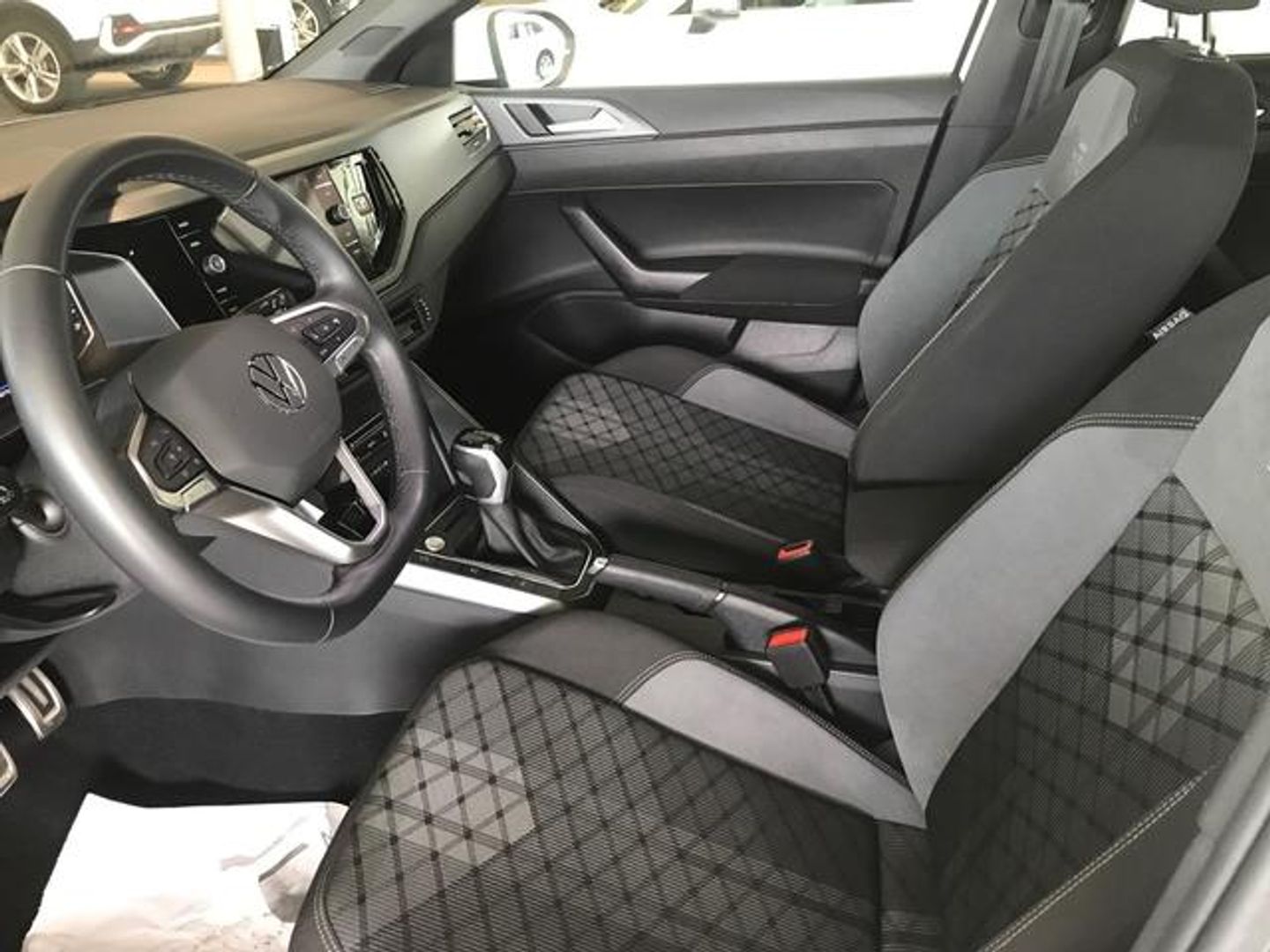 Volkswagen Taigo R-Line 1.0 TSI 85 kW (115 CV) DSG