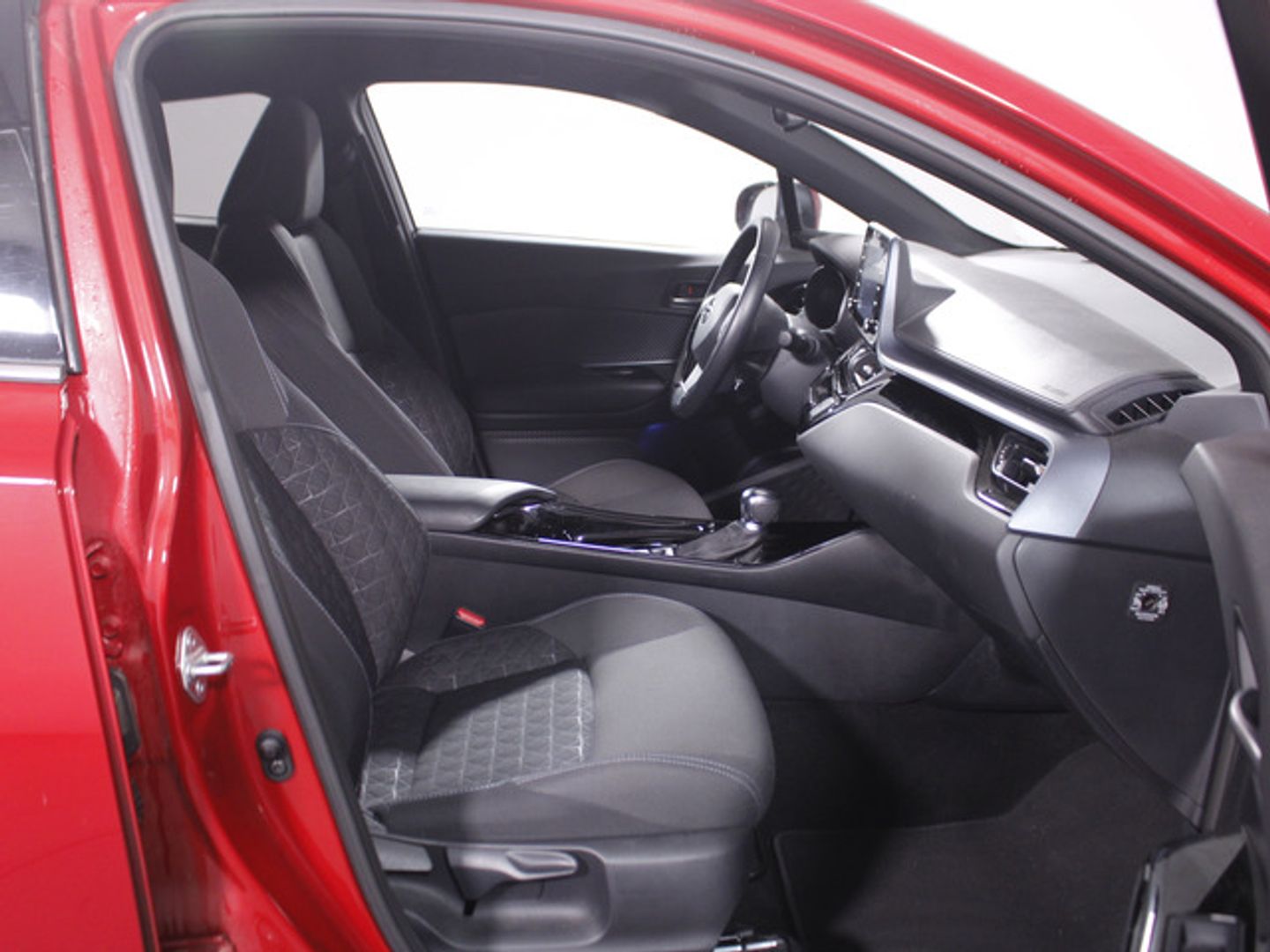 Toyota C-HR 1.8 125H Advance 90 kW (122 CV)