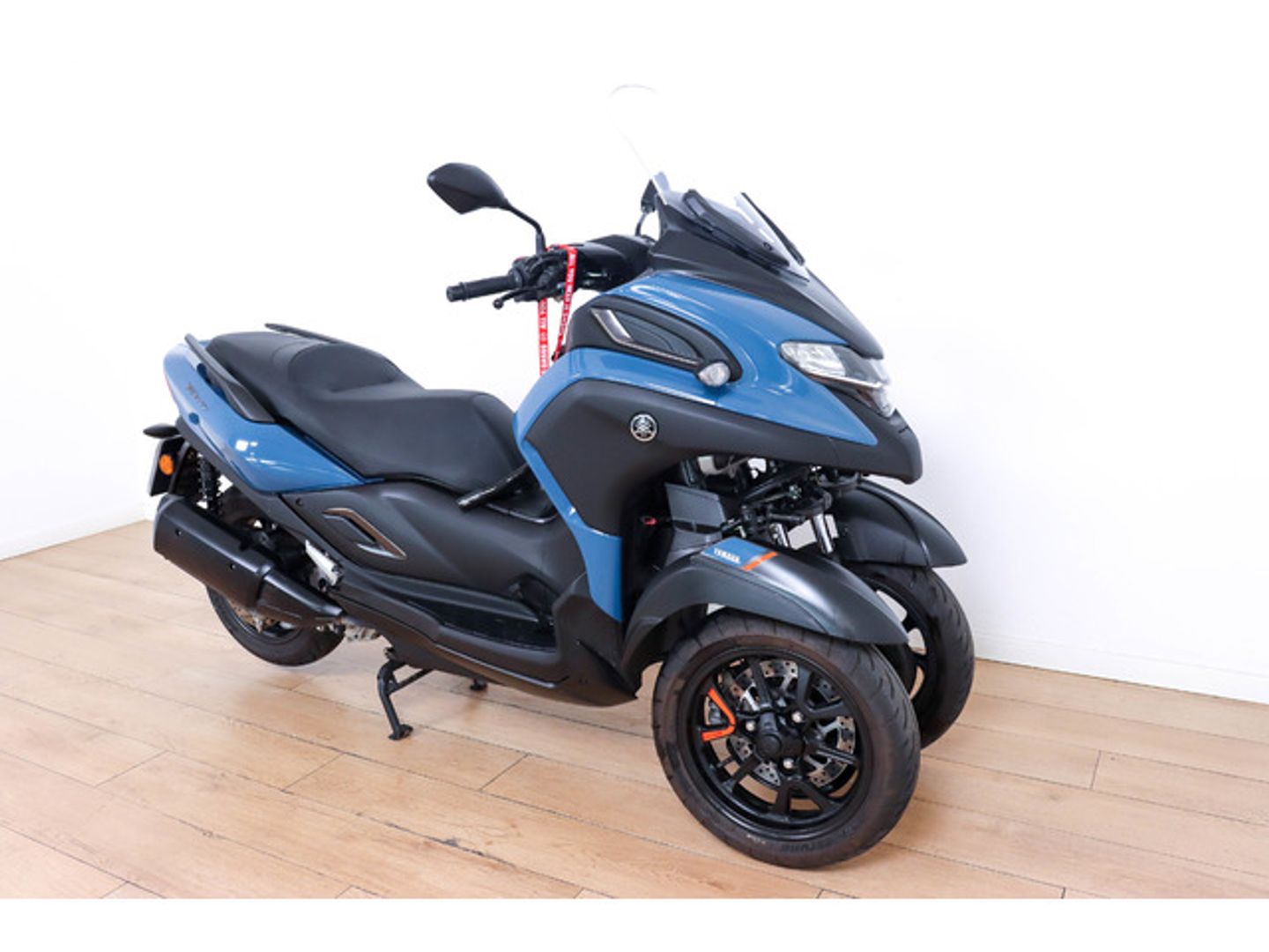 YAMAHA Tricity 300