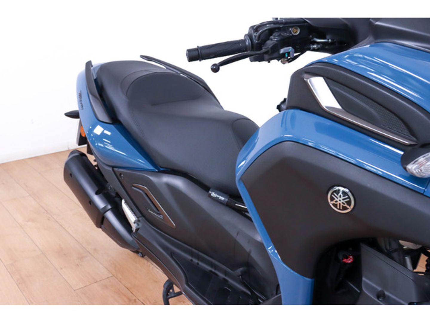 YAMAHA Tricity 300
