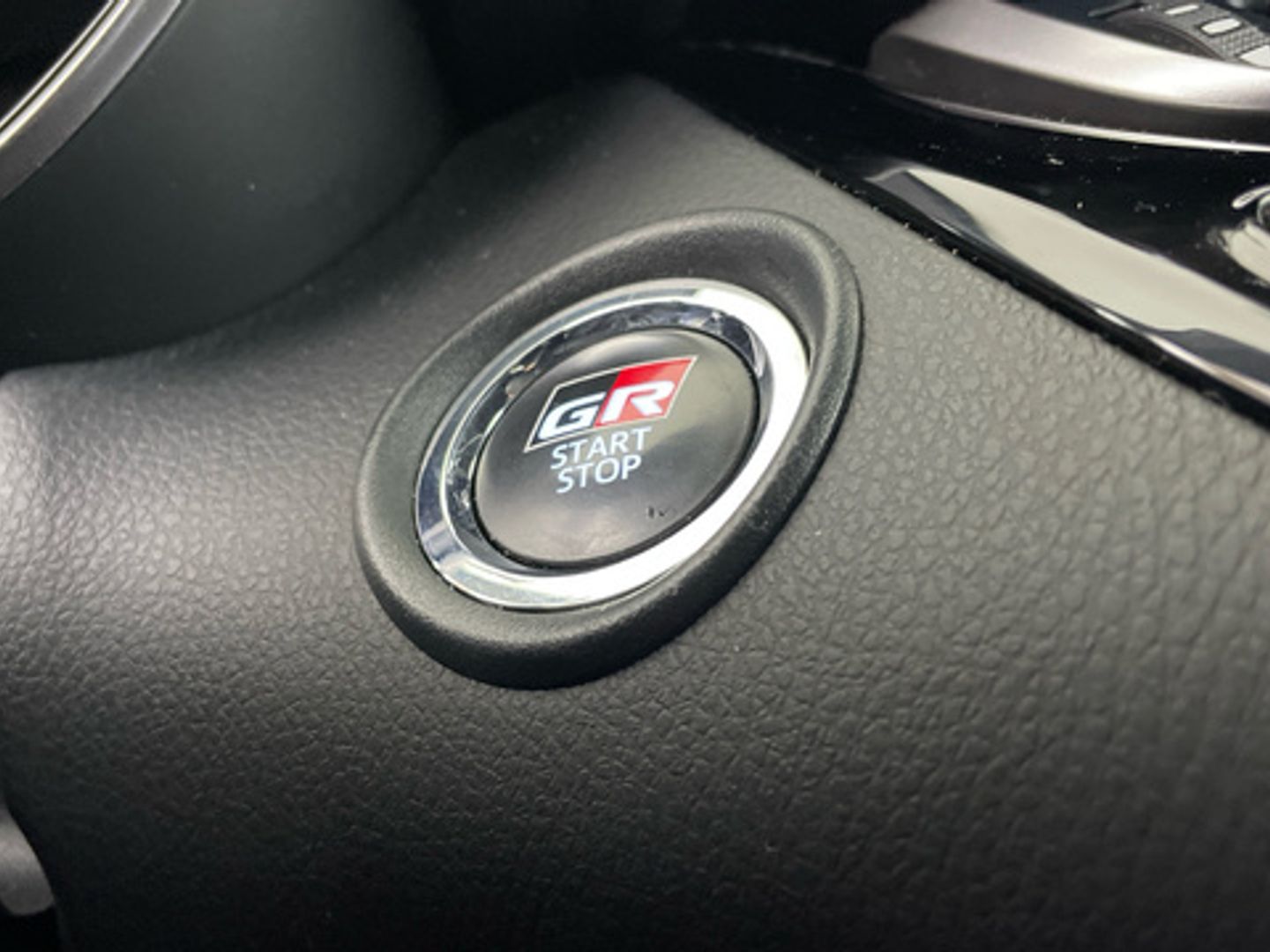 Toyota C-HR 180H GR Sport 135 kW (184 CV)