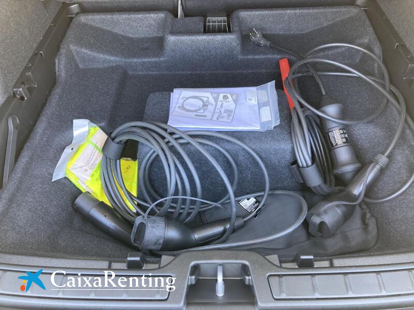 Volvo XC40 T4 PHEV Recharge Plus Dark Auto 155 kW (211 CV)