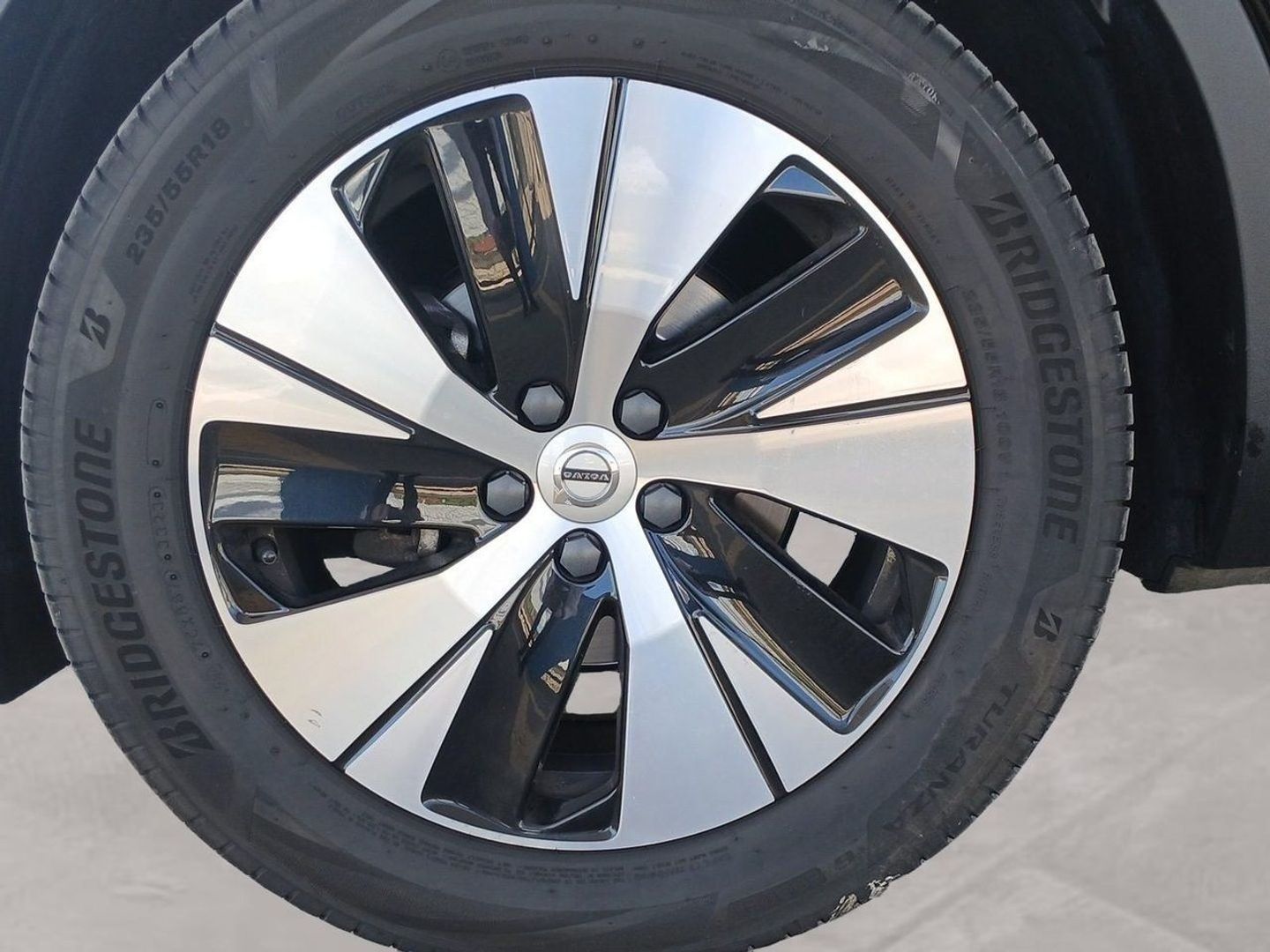 Volvo XC40 T2 Core 95 kW (129 CV)