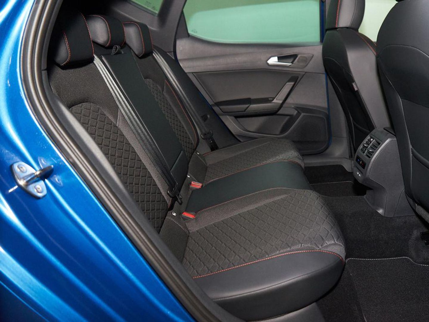 SEAT León 1.0 eTSI S&S FR 25 Aniversario DSG 81 kW (110 CV)