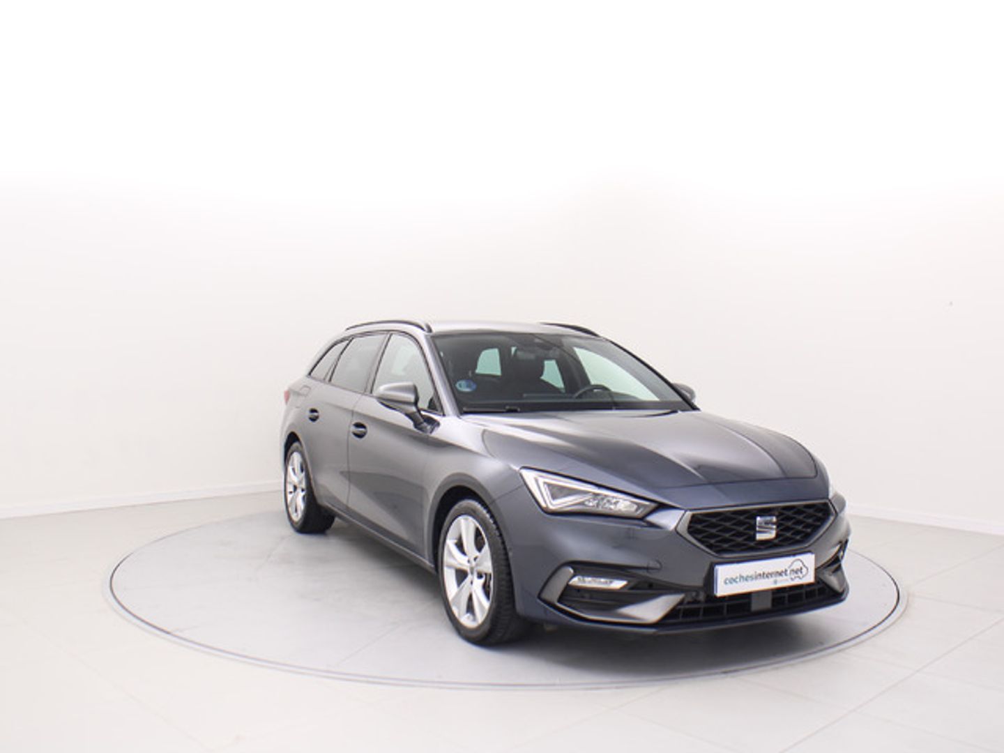 SEAT Leon ST 1.5 eTSI S&S FR Special Edition Vision DSG 110 kW (150 CV) Gris Familiar