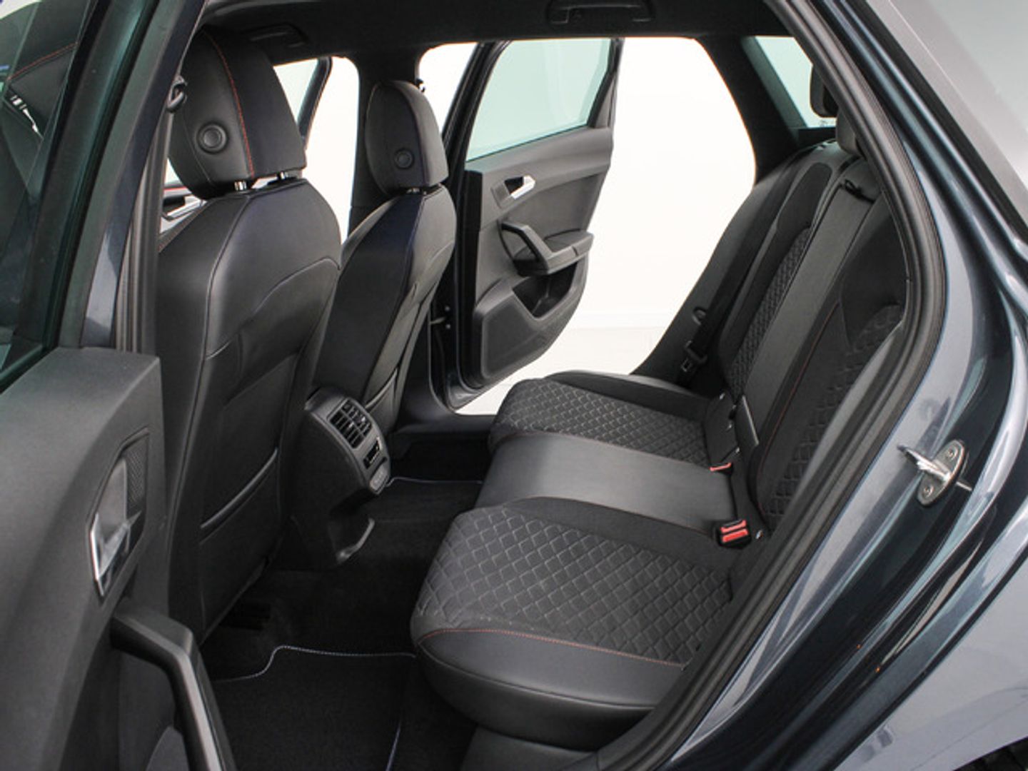 SEAT Leon ST 1.5 eTSI S&S FR Special Edition Vision DSG 110 kW (150 CV)
