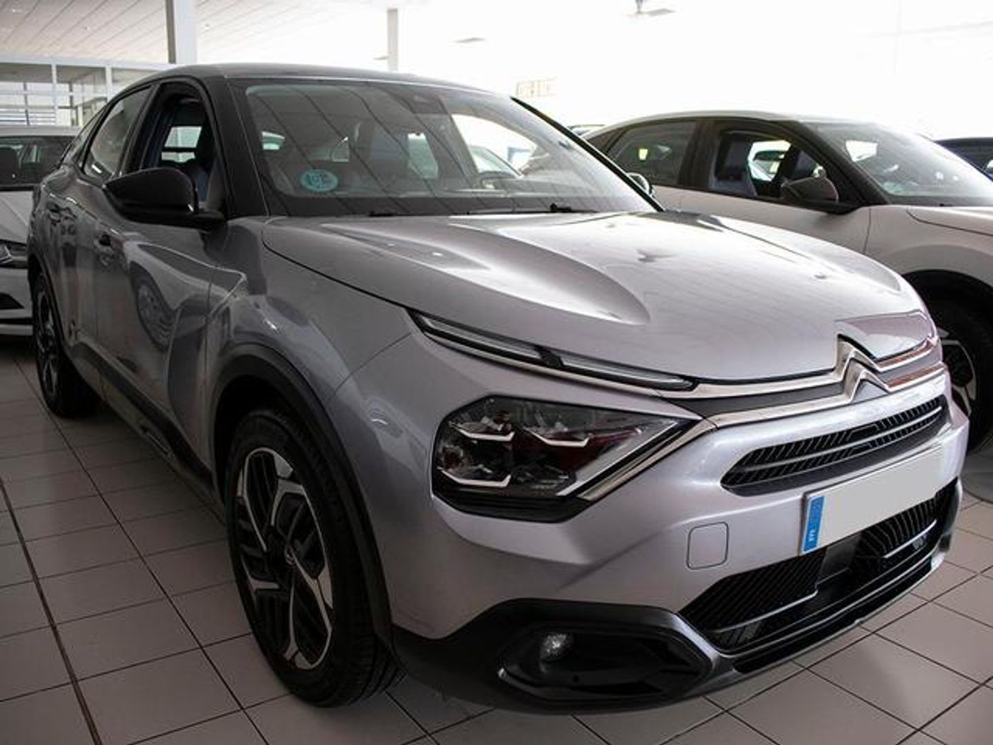 Citroen C4 PureTech 130 S&S 6v Feel Pack 96 kW (130 CV) Gris Plata Compact