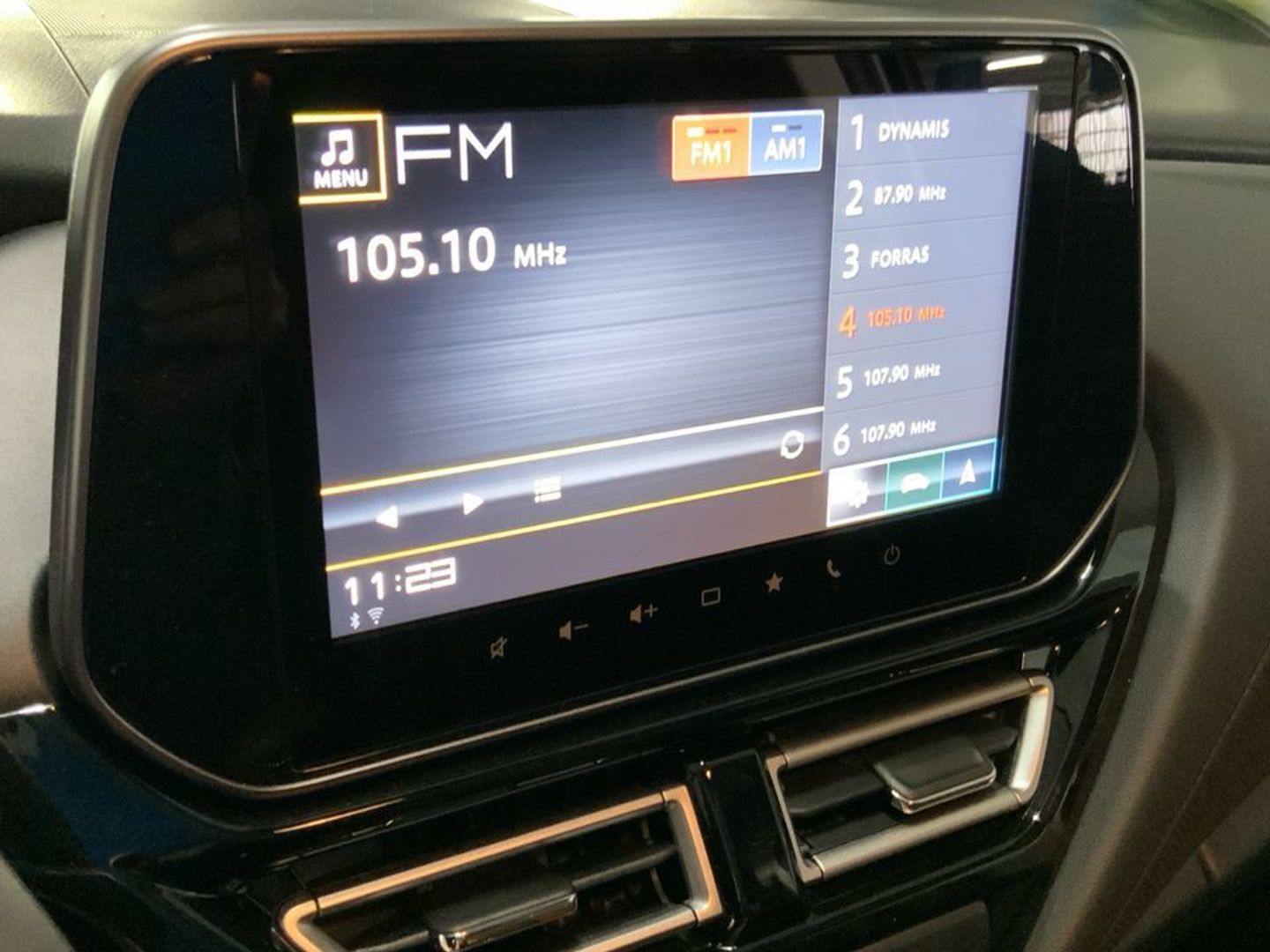 Suzuki S-Cross 1.4T Mild Hybrid S3 4WD 95 kW (129 CV)