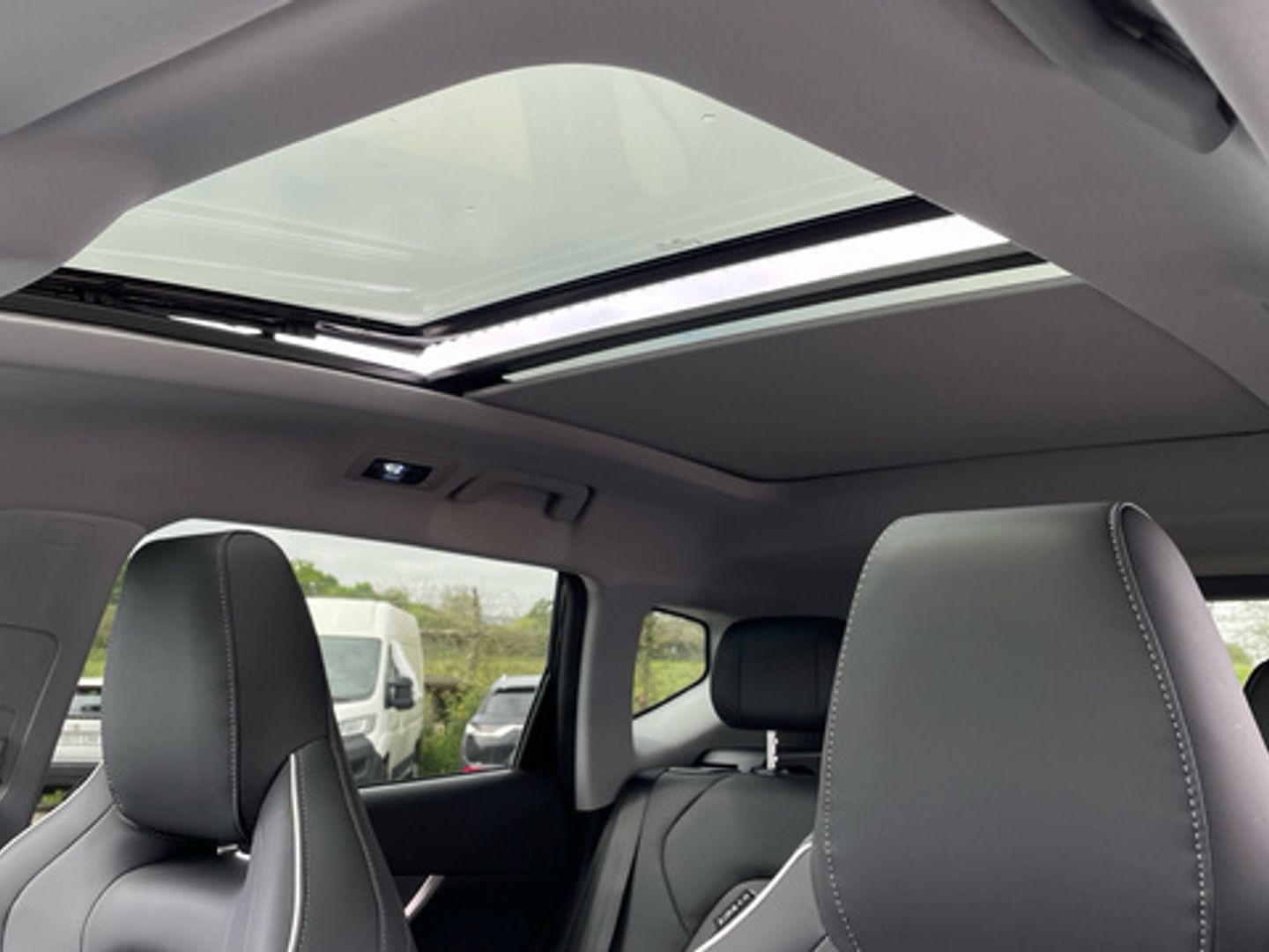 Ebro S700 1.6 TGDI Luxury 7 DCT 108 kW (147 CV)