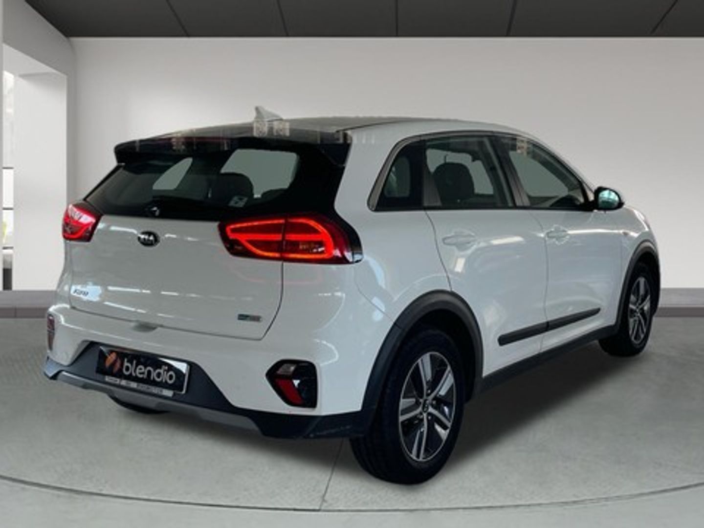 Kia Niro 1.6 GDi HEV Concept 104 kW (141 CV)